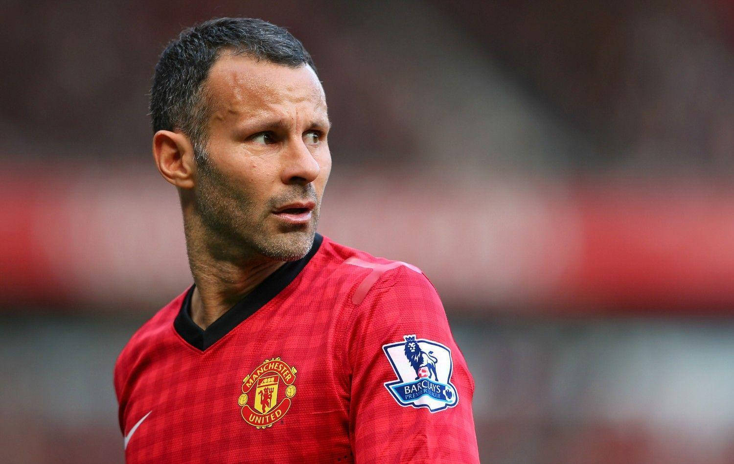 Ryan Giggs Famous Football Player Wallpaper