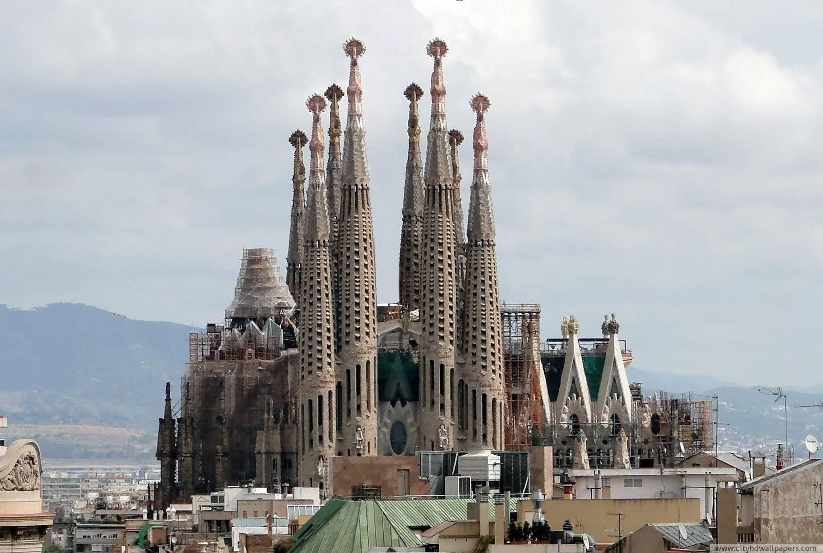 Sagrada Familia White Clouds Wallpaper