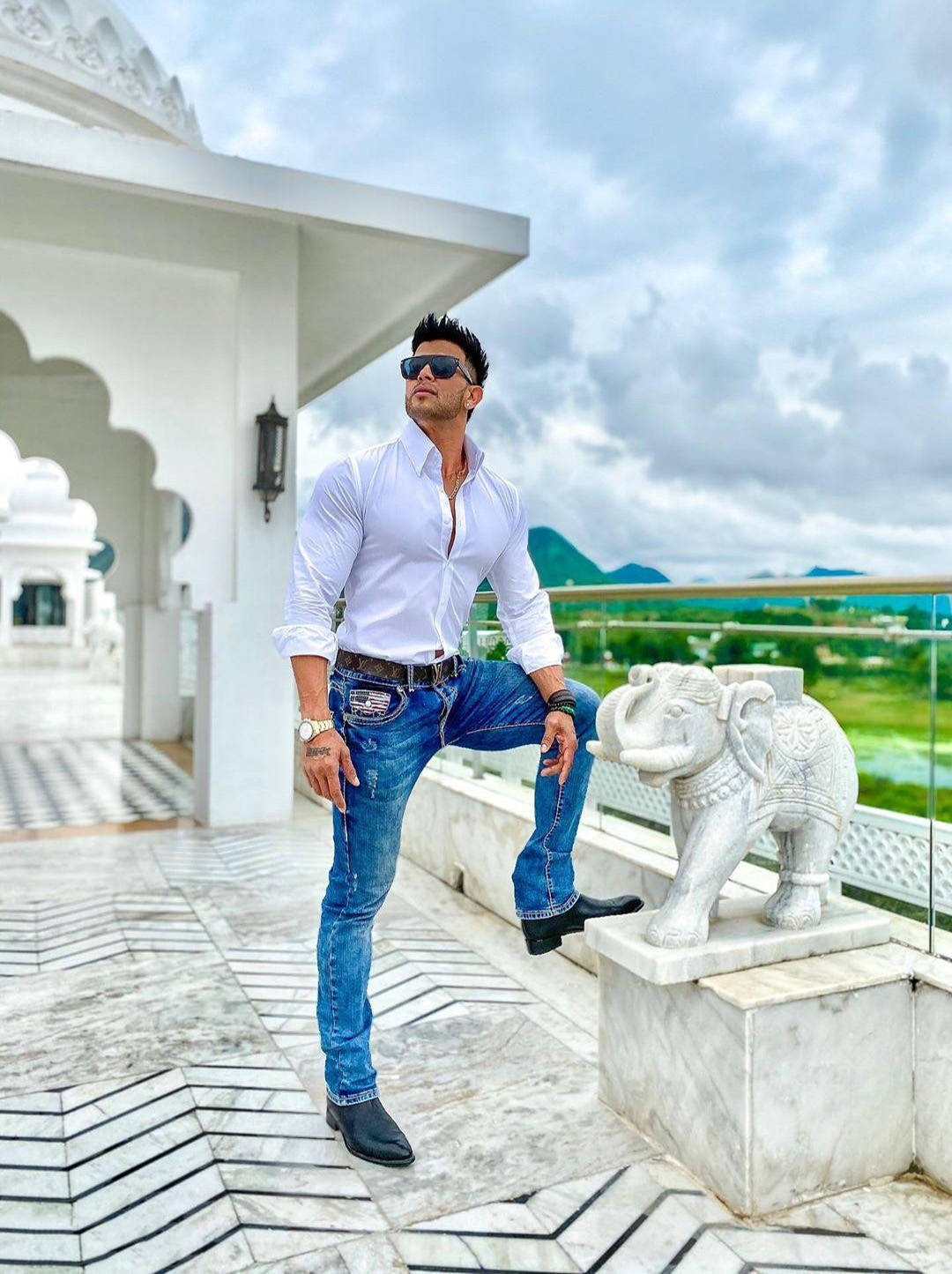 Sahil Khan Indian Fitness Entrepreneur Wallpaper