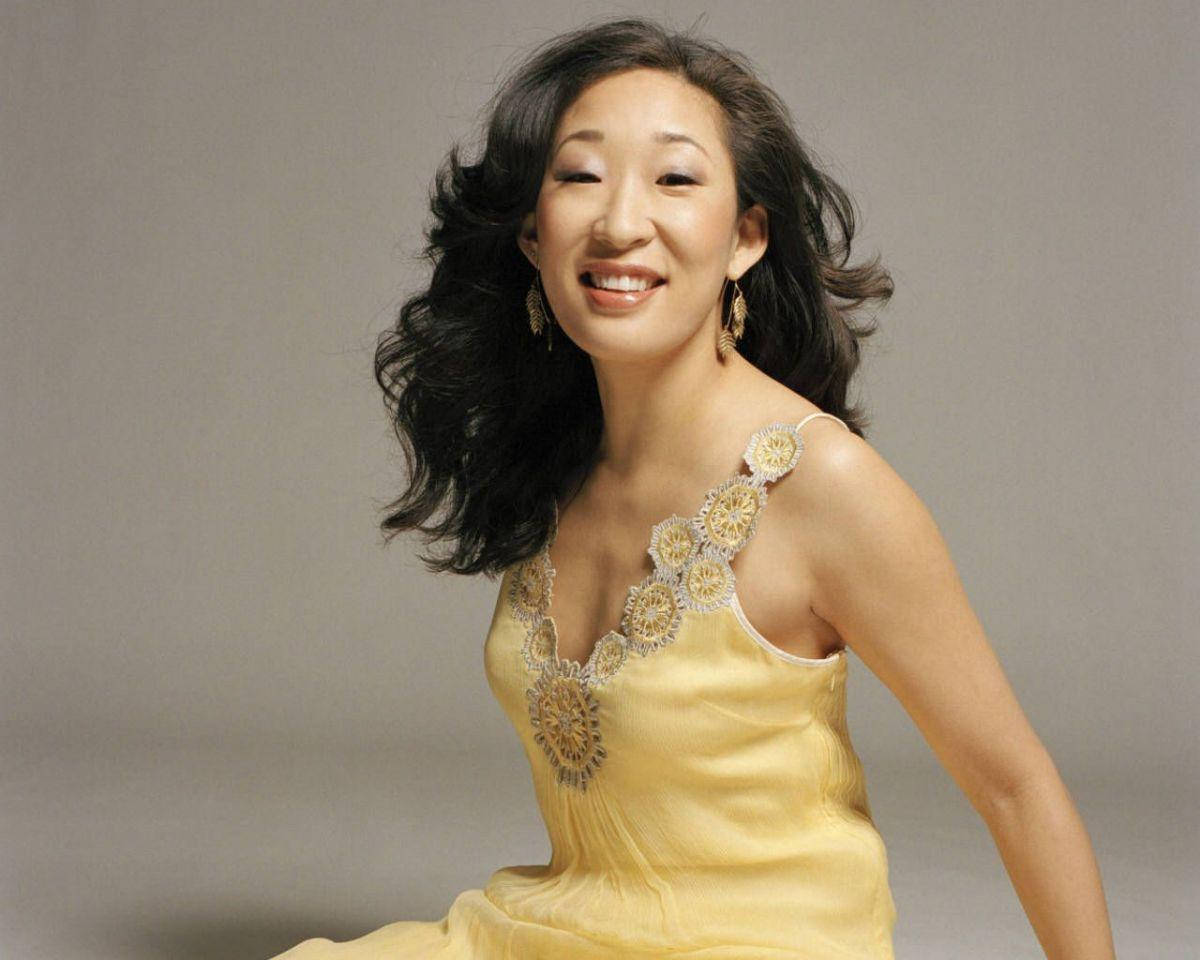 Sandra Oh Award-winning Actress Wallpaper