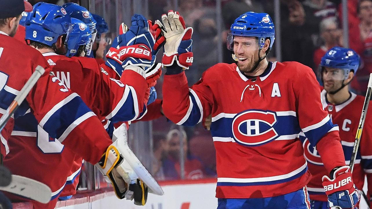 Shea Weber High Fiving The Bench Wallpaper