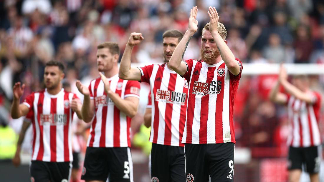 Sheffield United Applauding Players Wallpaper