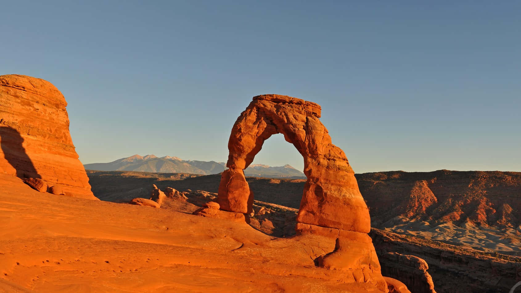 Showcasing Delicate Arch Wallpaper