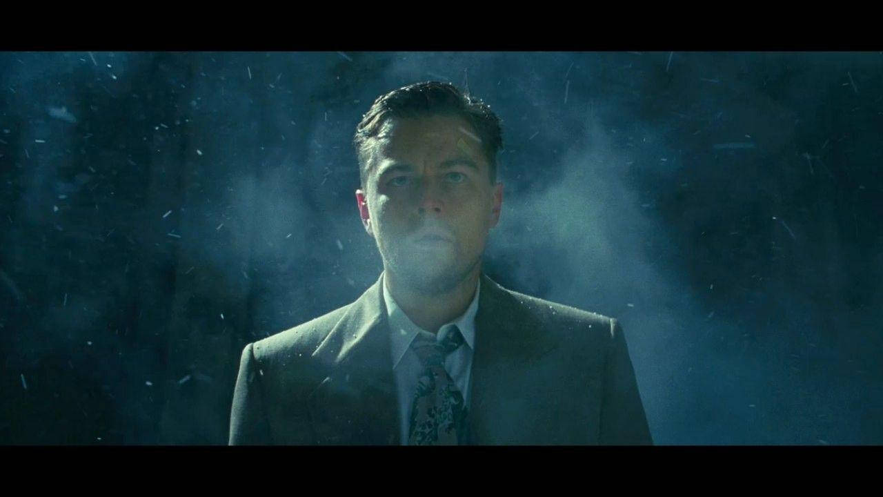 Shutter Island Leonardo Dicaprio Look Up Nervous Wallpaper