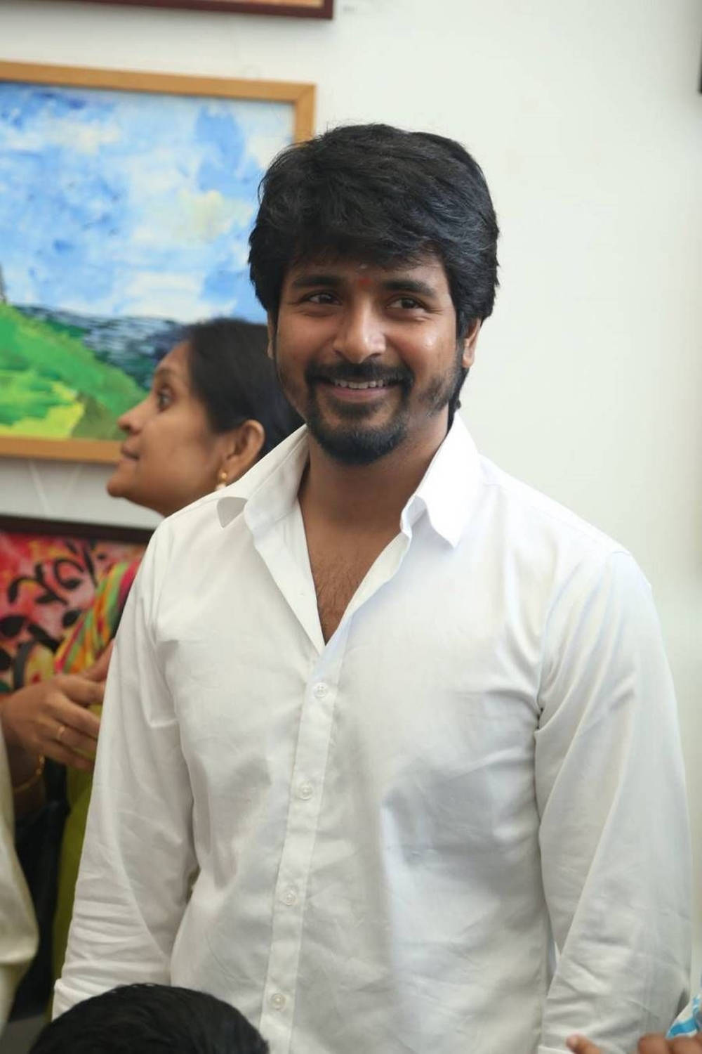 Sivakarthikeyan White Shirt Wallpaper