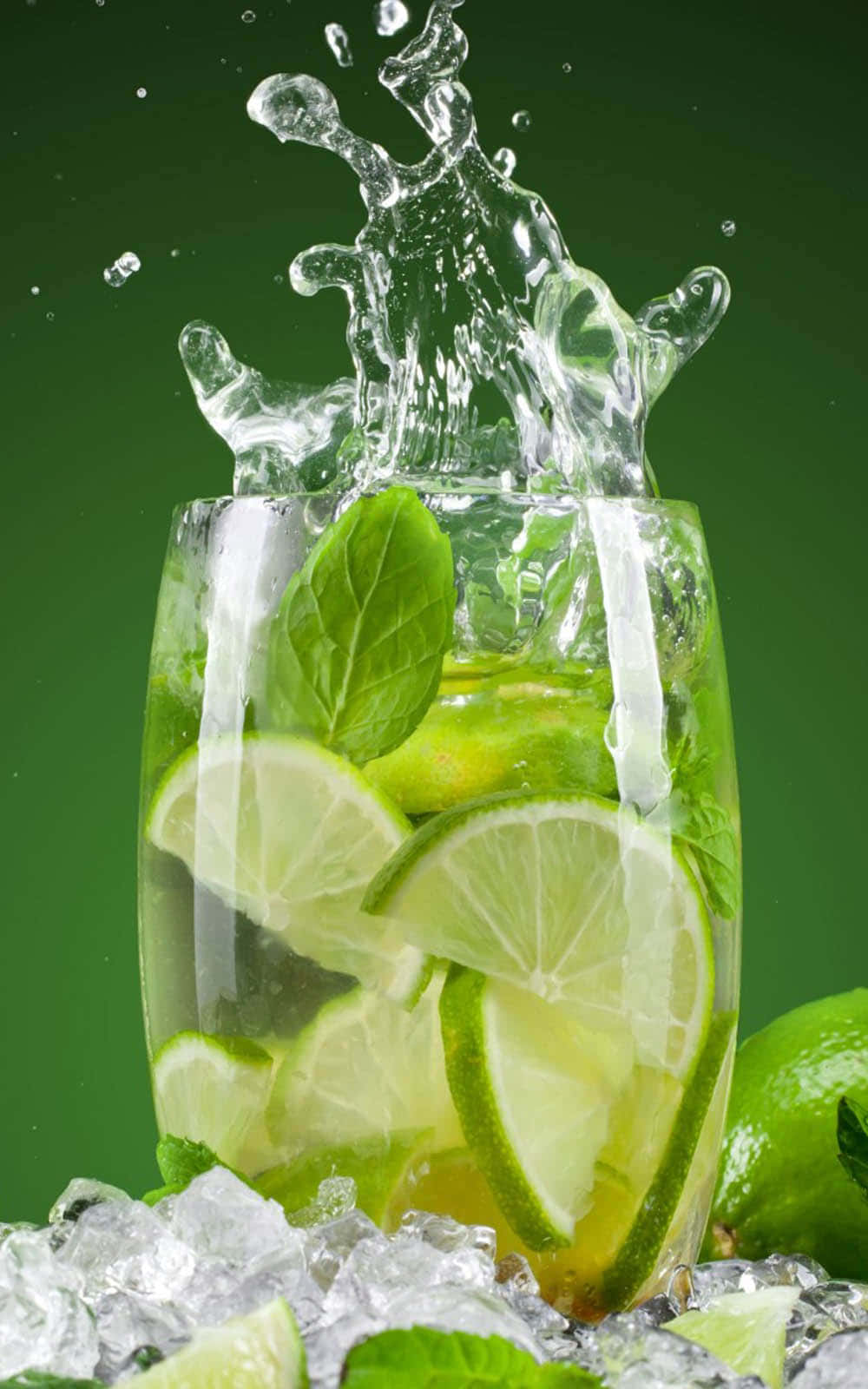 Splashing Glass Of Mojito Cocktail Wallpaper