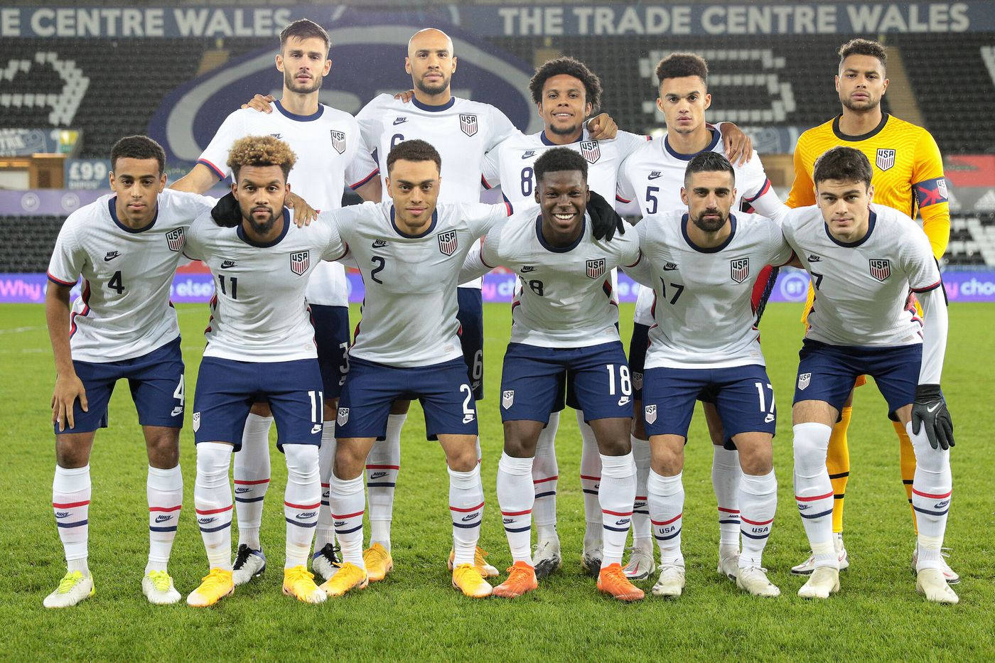 Starting Line Of Usa National Football Team Wallpaper