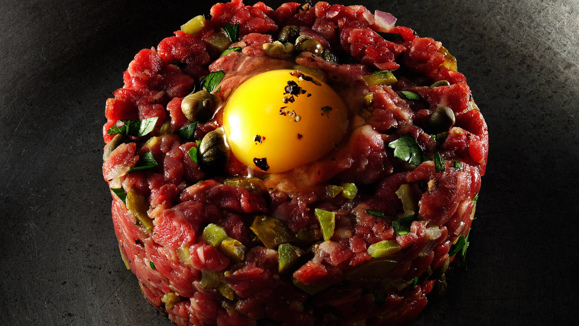 Steak Tartare Up Close Wallpaper