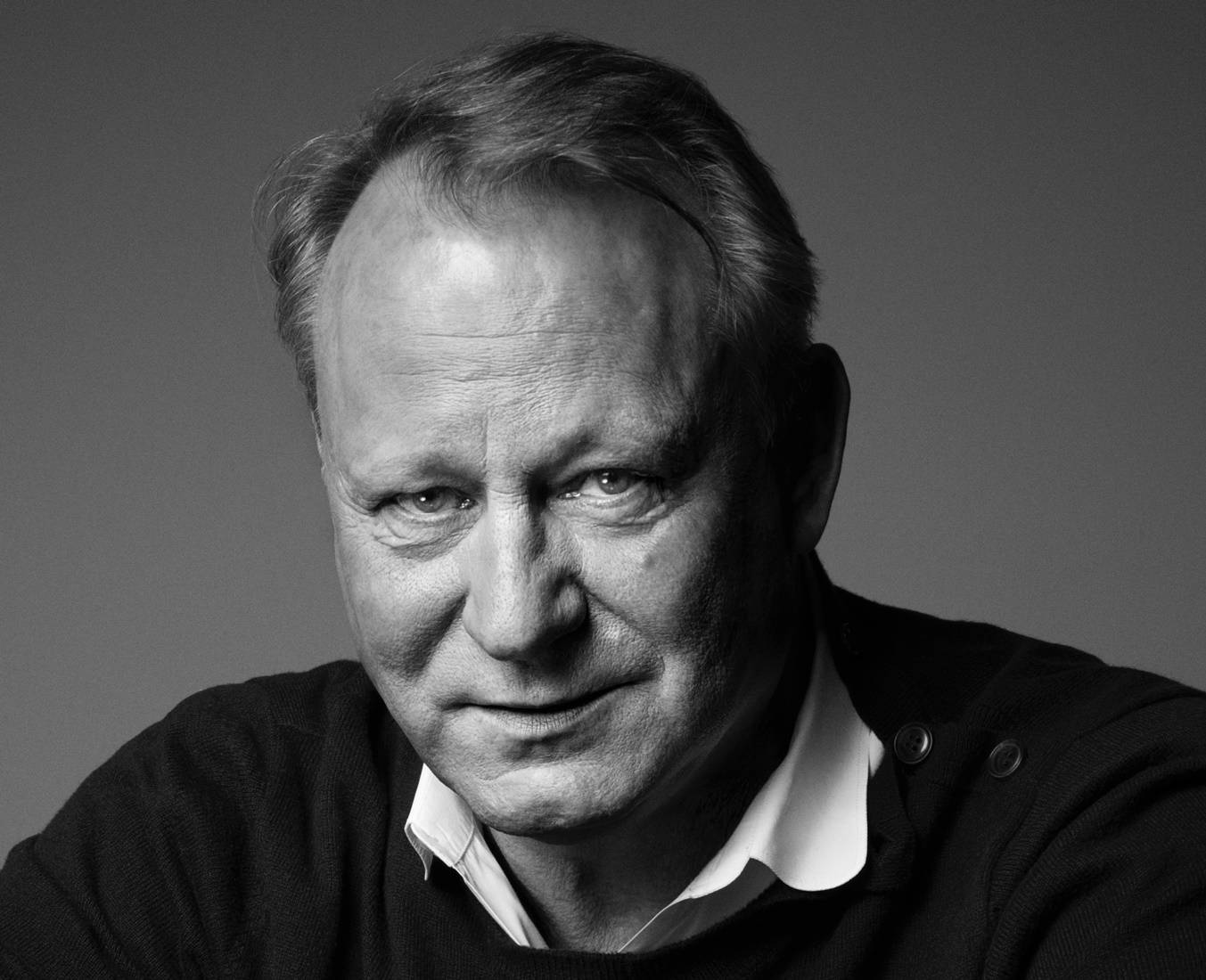 Stellan Skarsgård For King Magazine Photoshoot Wallpaper