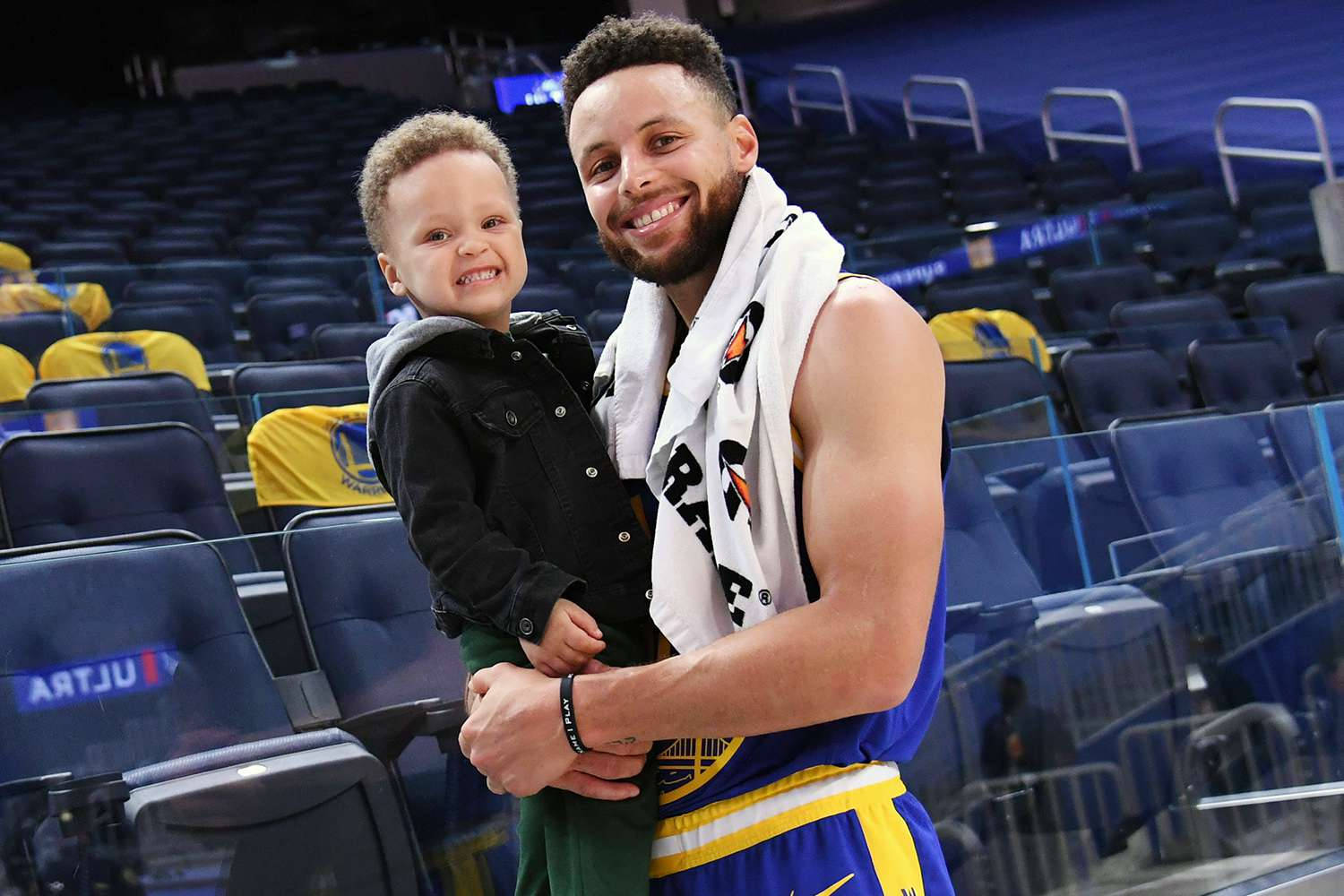 Steph Curry With Son Wallpaper