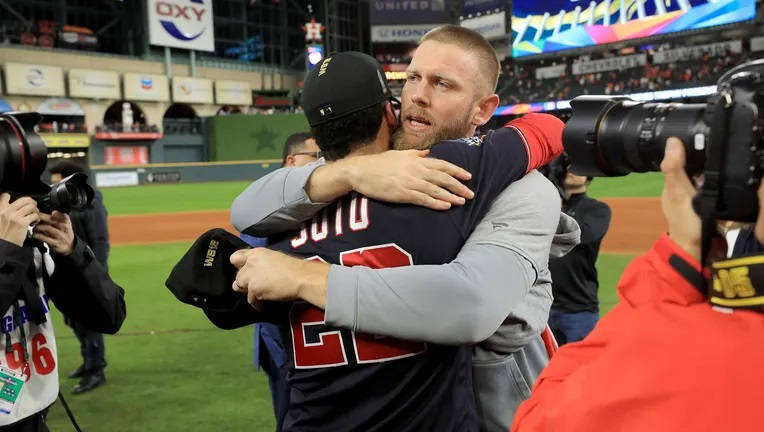 Stephen Strasburg Hugging Teammate Wallpaper