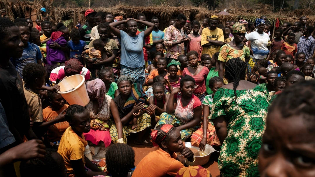 Stranded Evacuees In Central African Republic Wallpaper