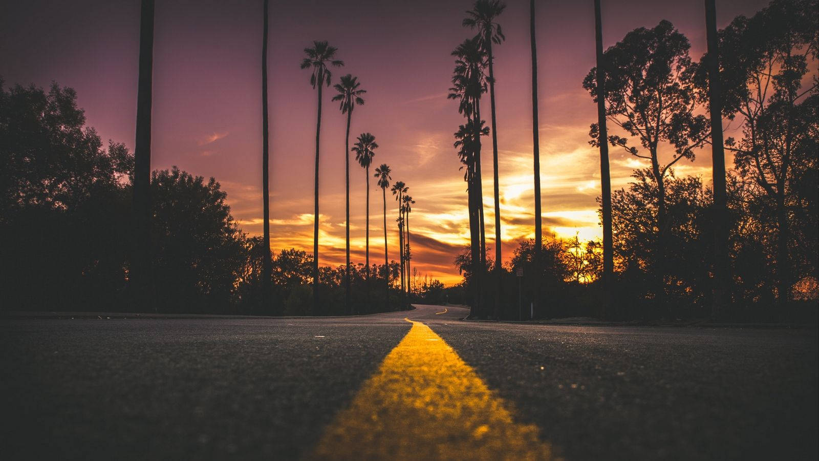 Street With Red Sunset Wallpaper