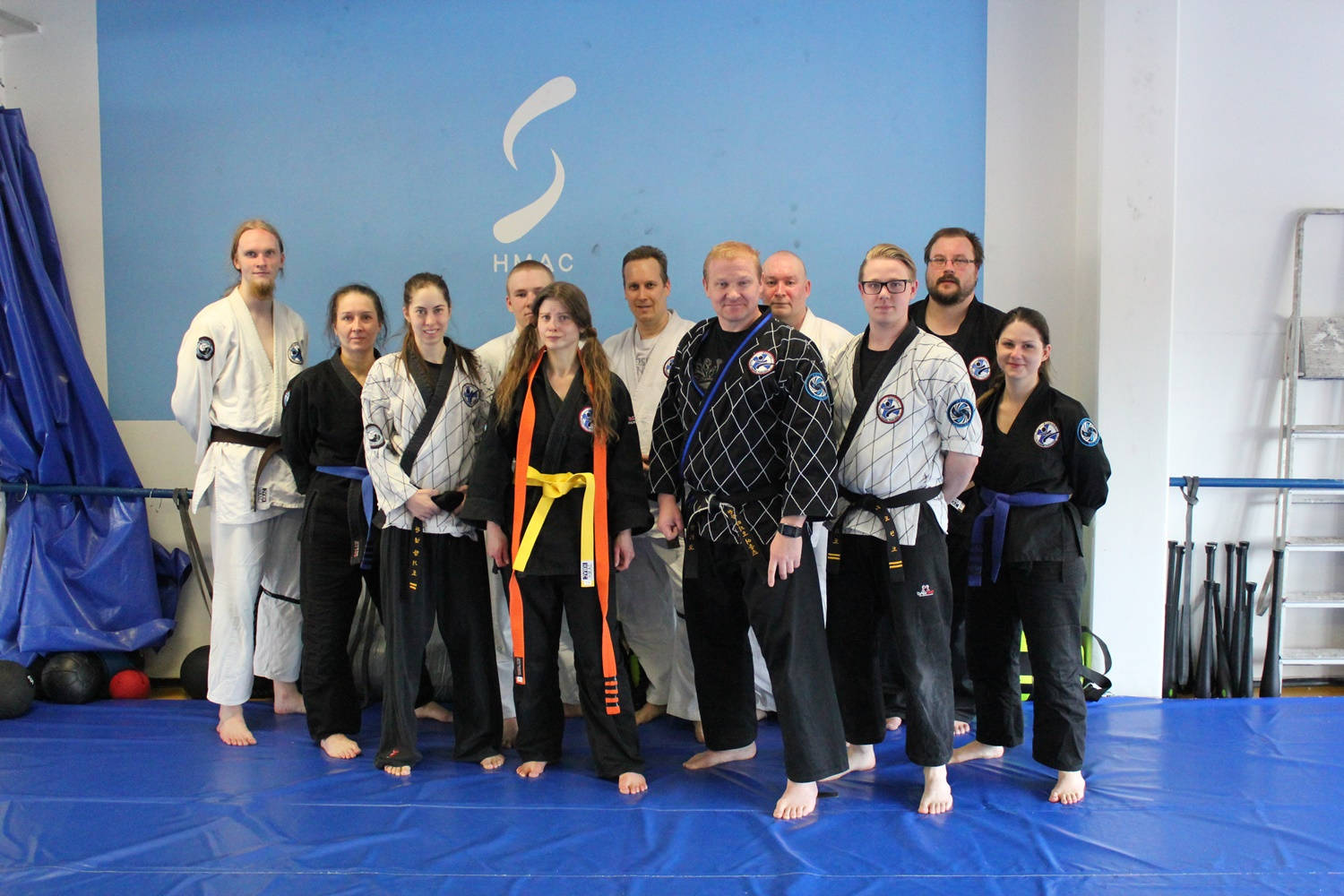 Students Practising Hapkido Marital Art In Class Wallpaper