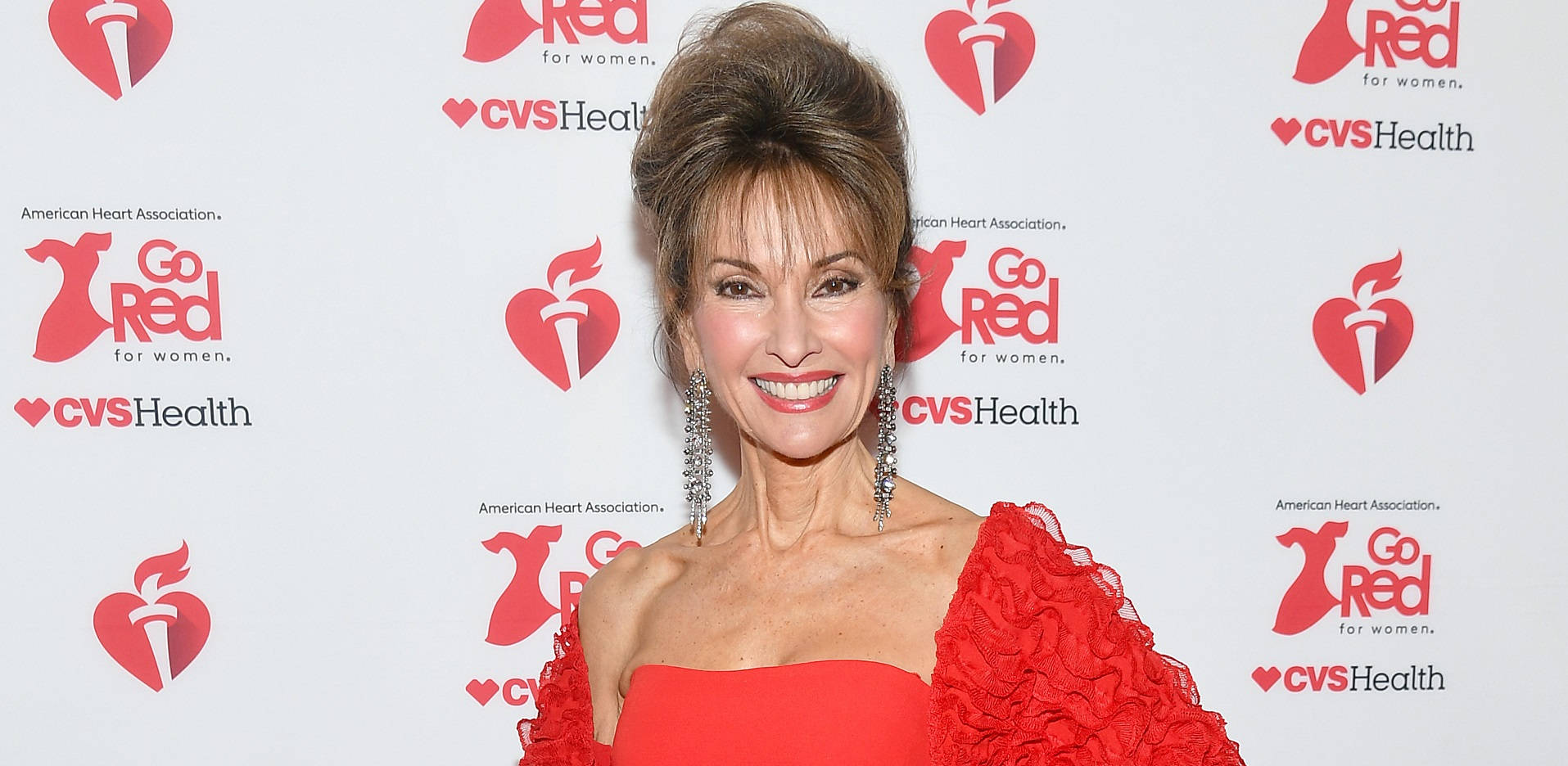 Susan Lucci Stunning At The Go Red Event Wallpaper