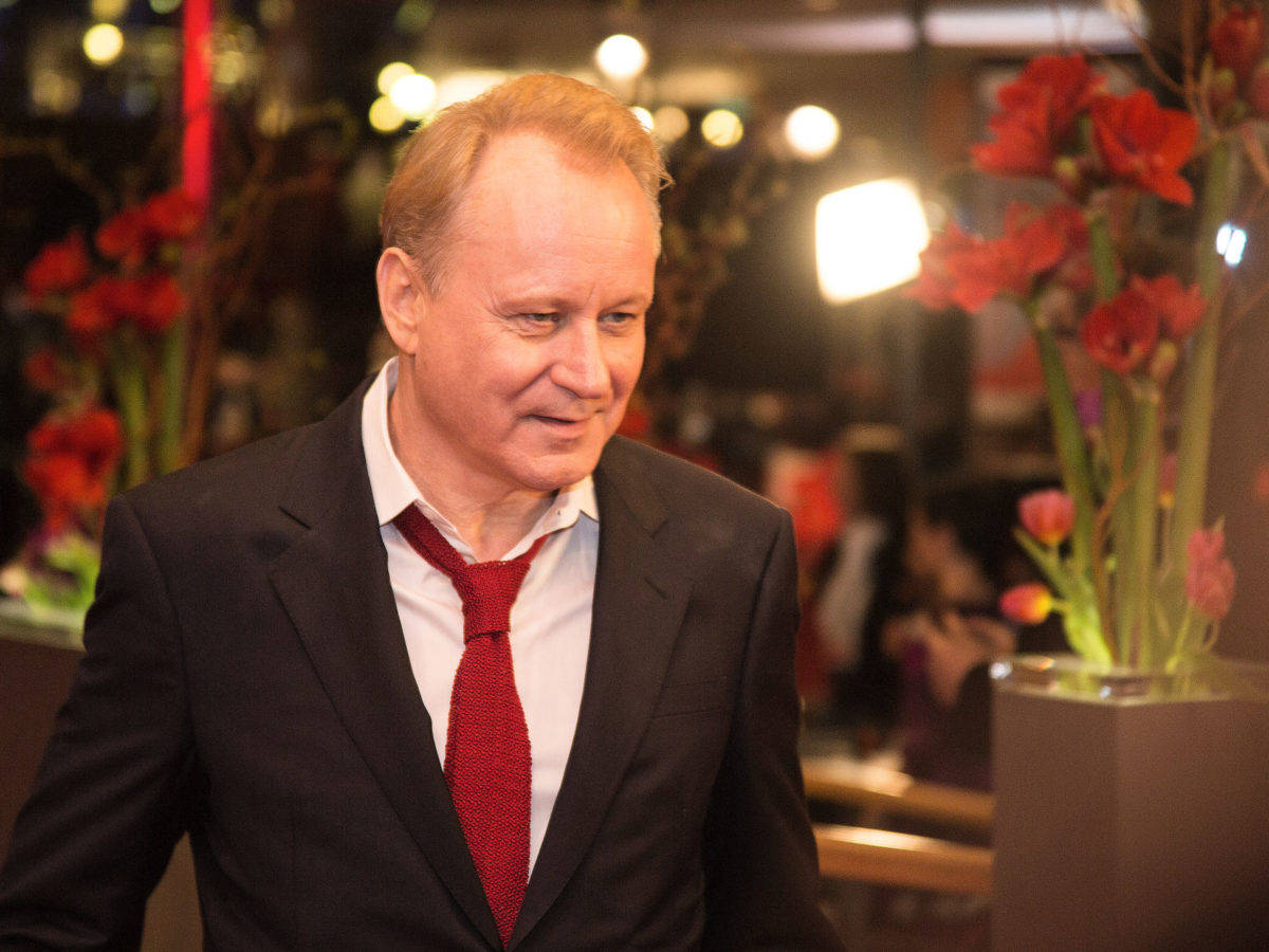 Swedish Actor Stellan Skarsgård At Cinderella Movie Premiere Wallpaper