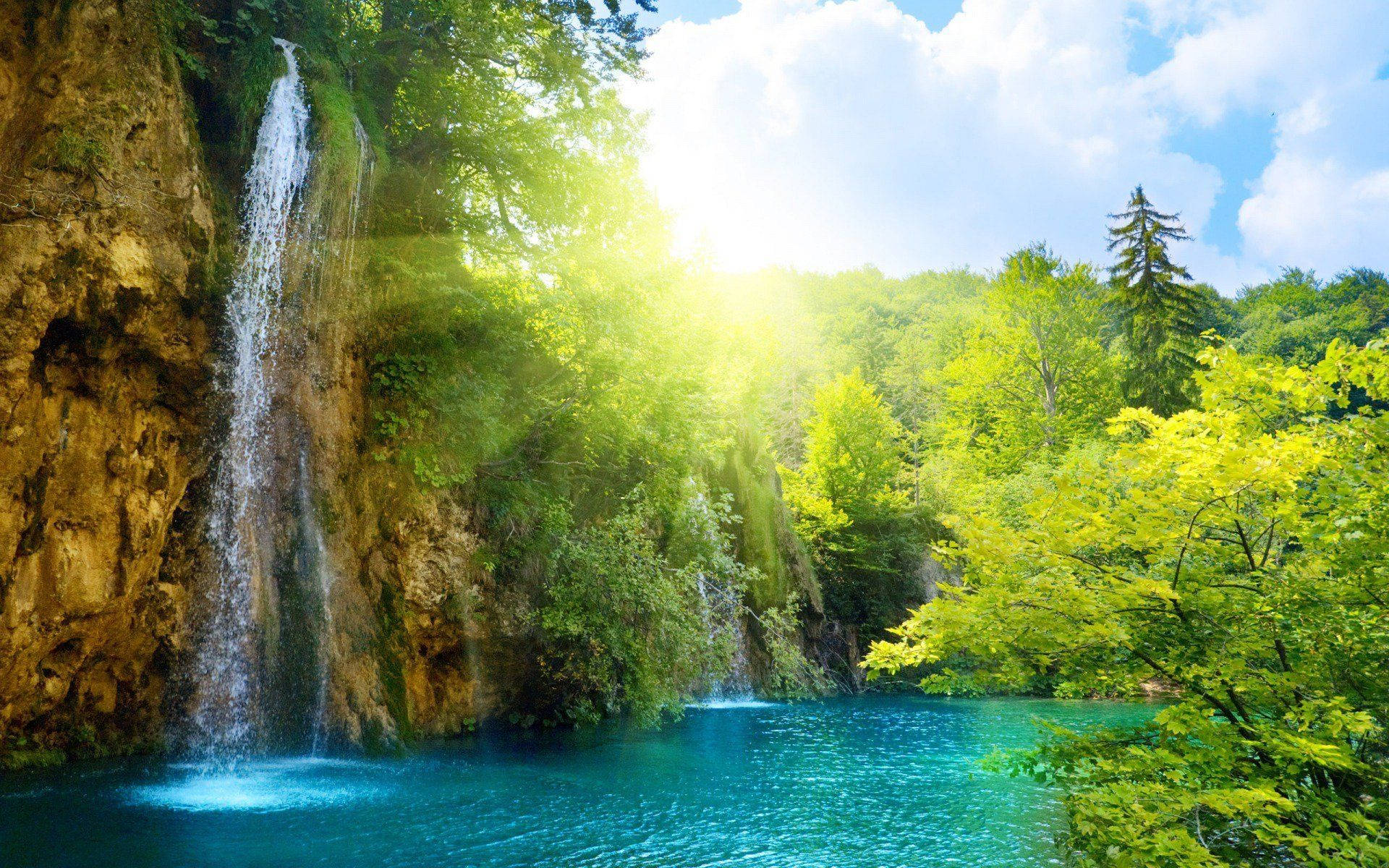 Take A Trip To Plitvice National Park, Croatia, To Experience The Mesmerizing Beauty Of The Peaks And Valleys Of This Incredible Waterfall. Wallpaper