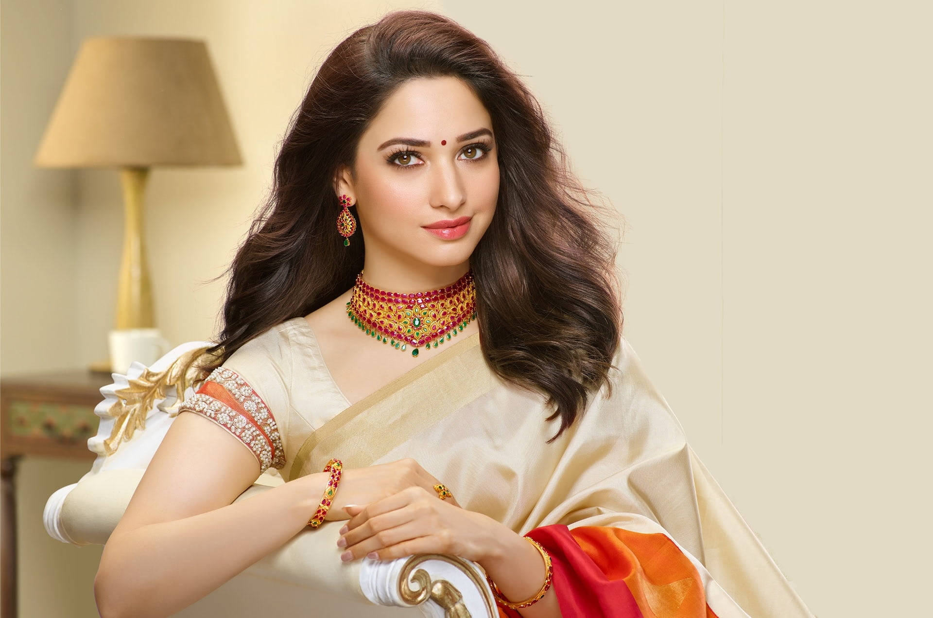 Tamanna Hd Gemstone Jewelry Festival Wallpaper