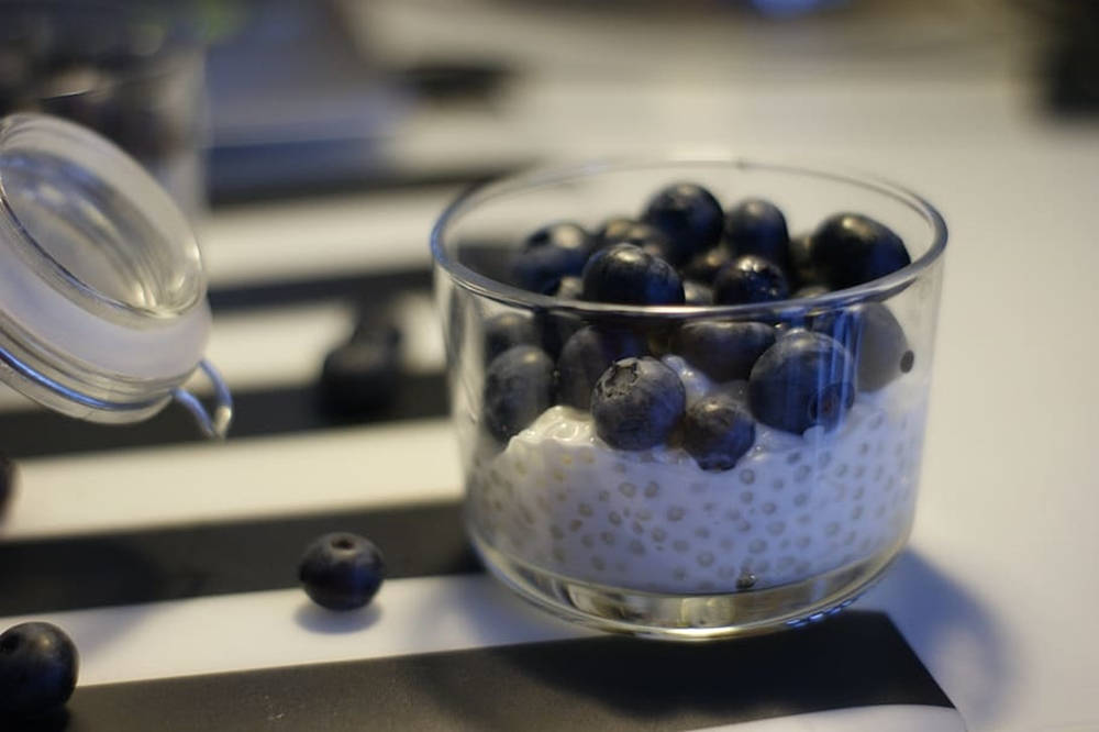 Tapioca Pearl Blueberries Wallpaper