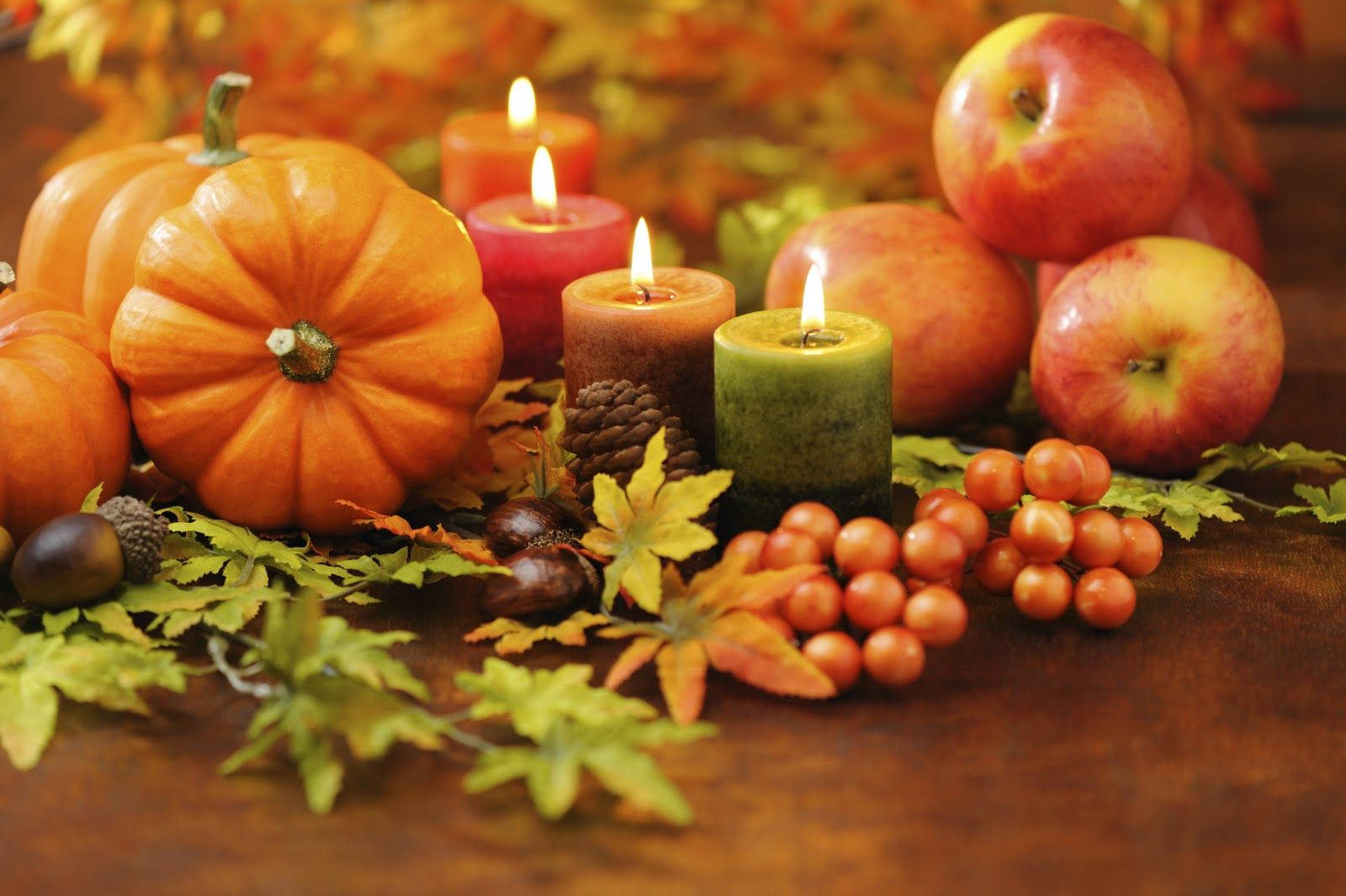 Thanksgiving Day Candles Wallpaper