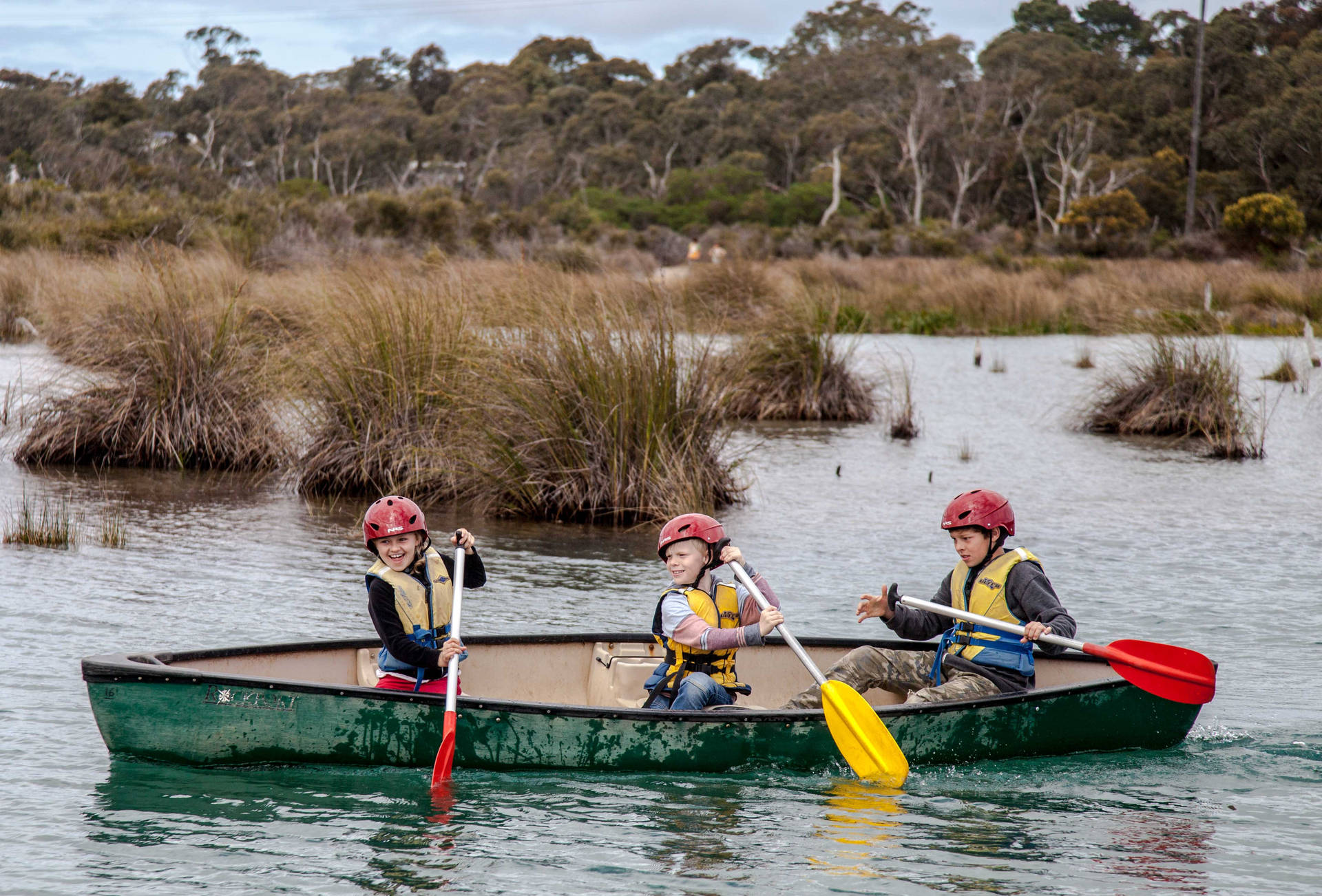 The Canoeing Children Wallpaper