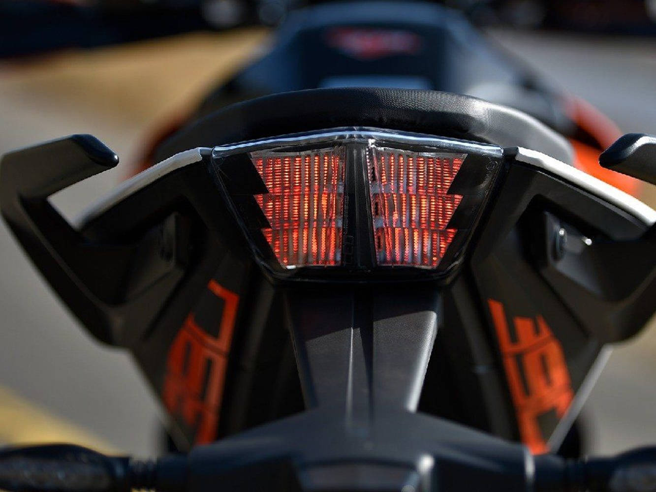 The Dynamic Ktm Duke 390 Tail Light Wallpaper