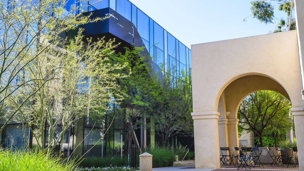 The Majestic Walter And Leonore Annenberg Center At Caltech Wallpaper