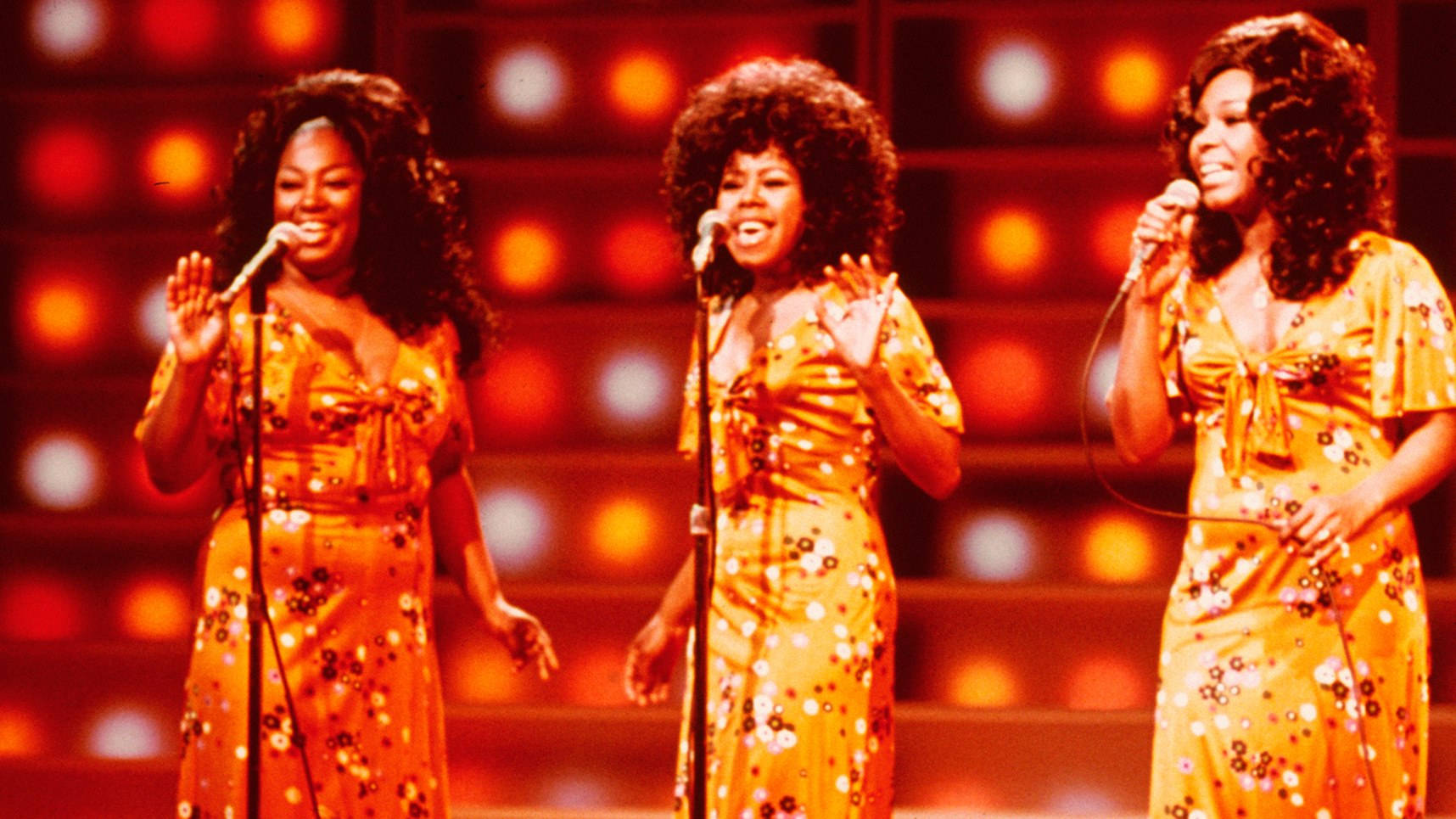 The Shirelles Midnight Special 1970 Wallpaper