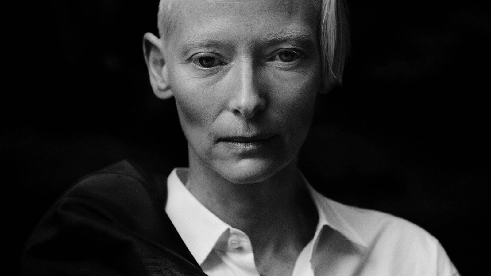 Tilda Swinton Actress Black And White Wallpaper