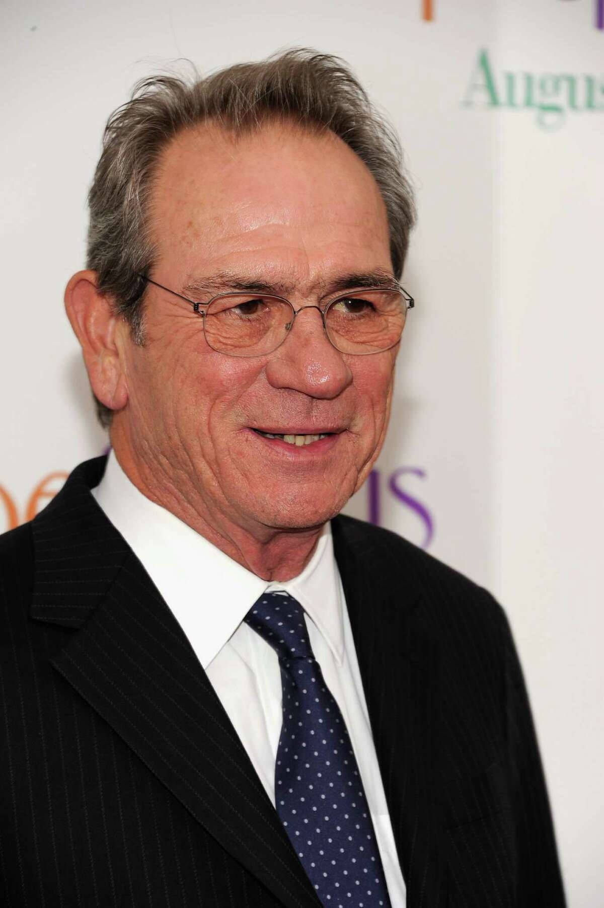 Tommy Lee Jones In Striped Coat And Polka Dot Necktie Wallpaper