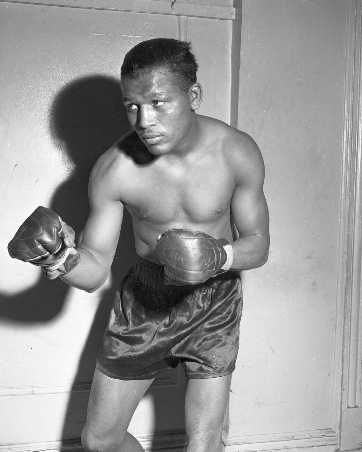 Topless Sugar Ray Robinson Wallpaper