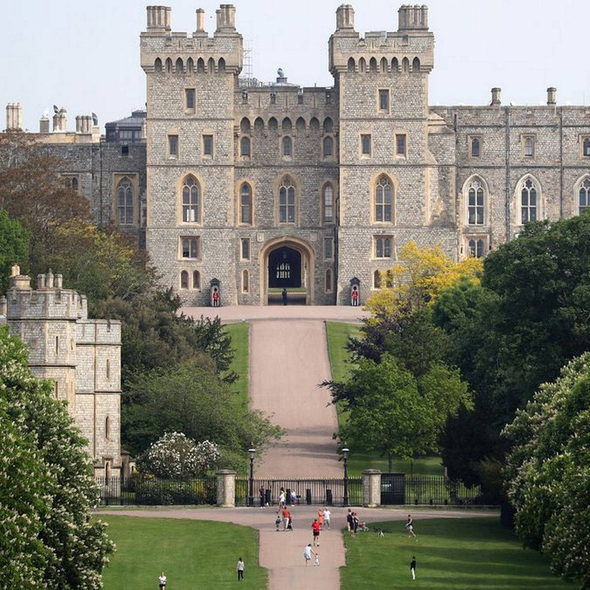 Tourists Gathering Outside Windsor Castle Square Wallpaper