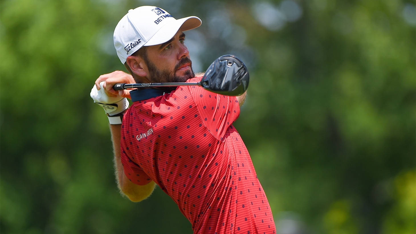 Troy Merritt Golf Pose Wallpaper