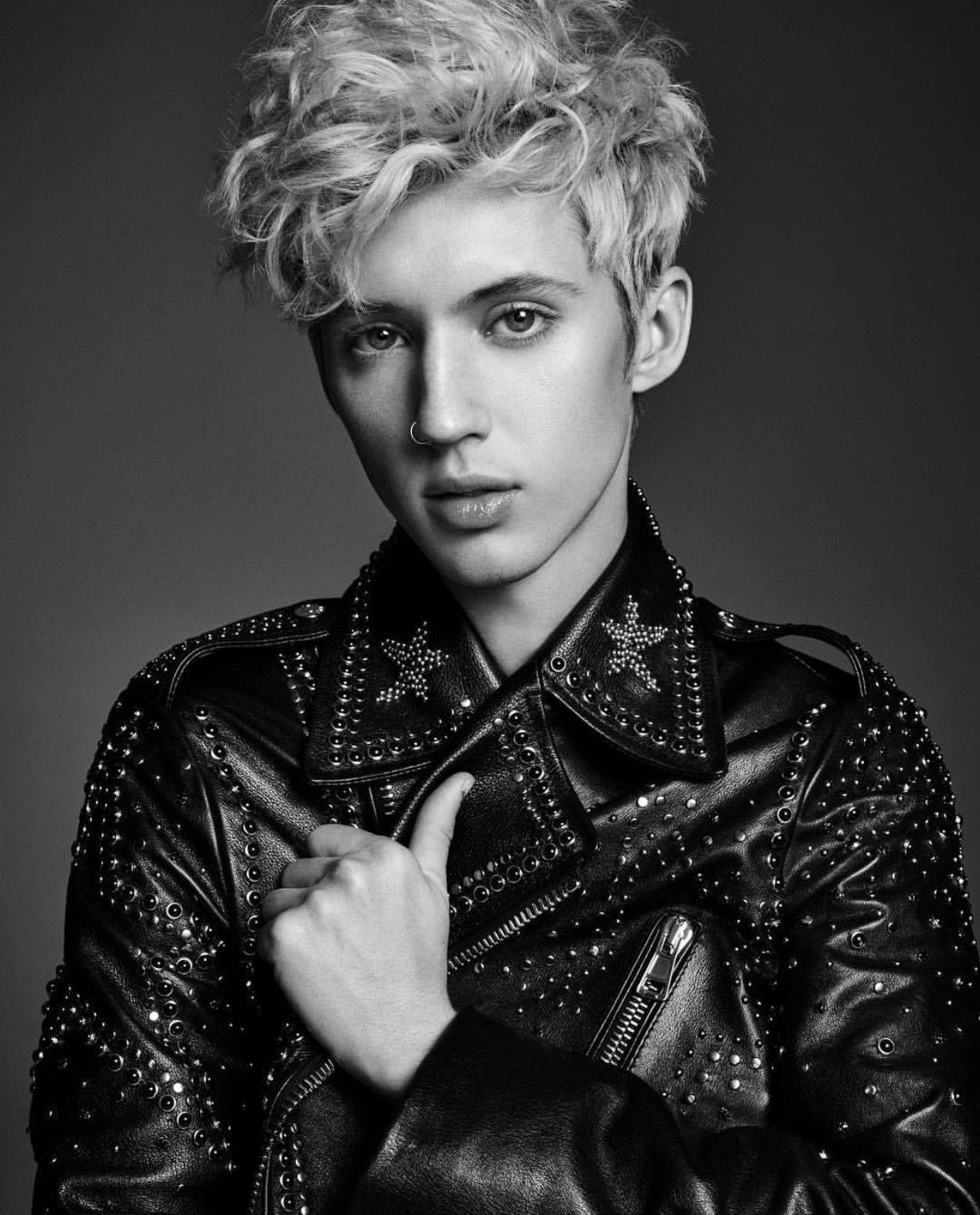 Troye Sivan Funky Rocker Style Wallpaper