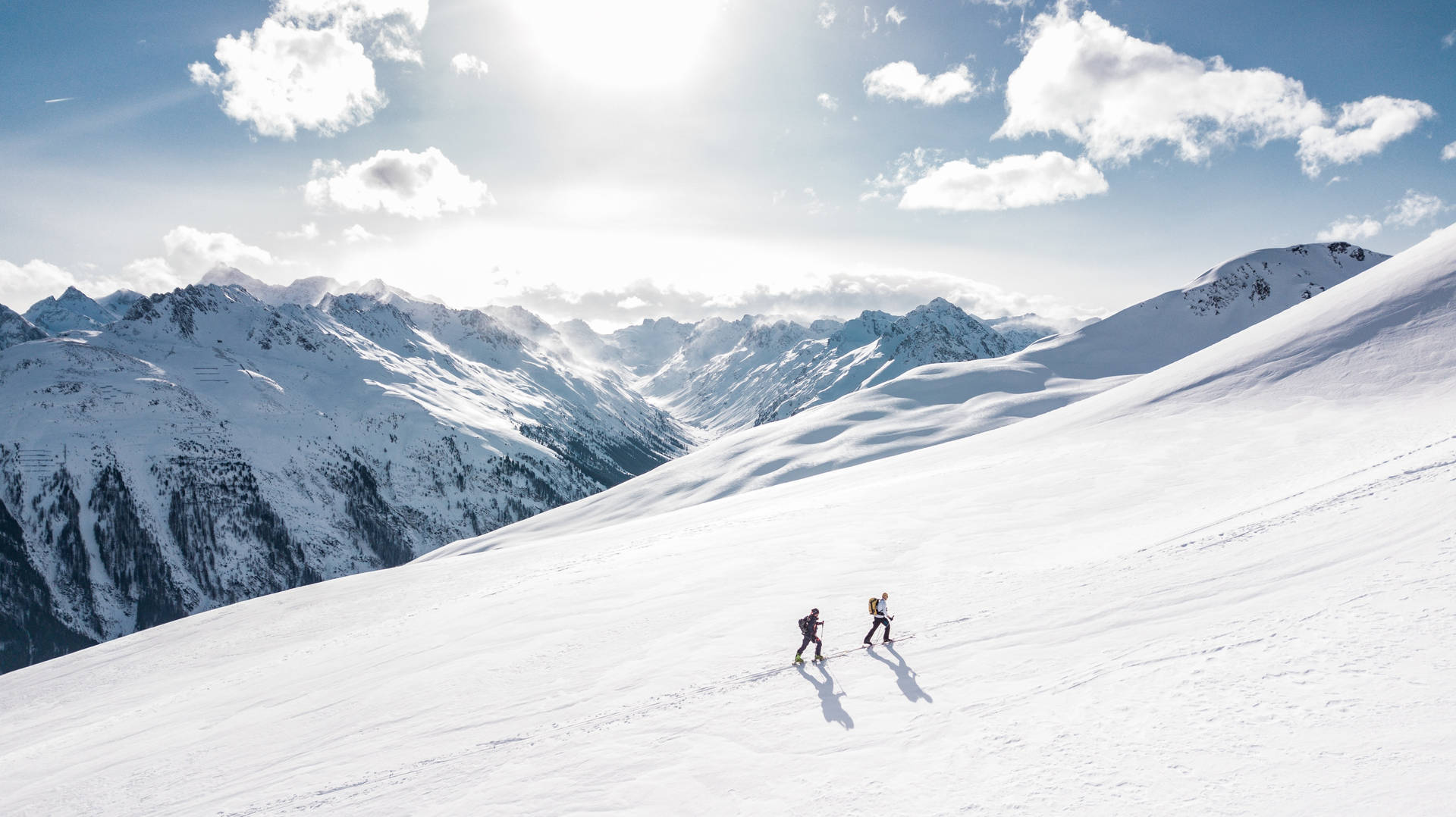 Two Mountaineers In Cool Winter Wallpaper