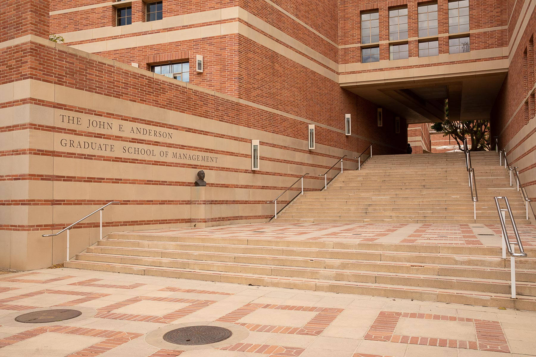 Ucla Anderson School Of Management Wallpaper