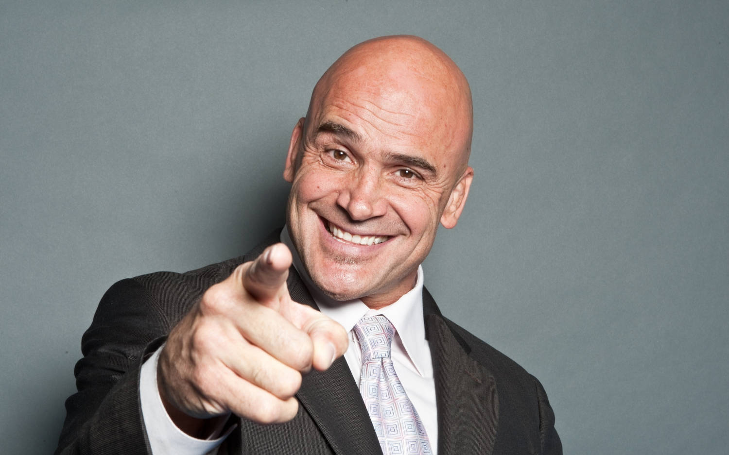 Unbeaten Ufc Fighter Bas Rutten Wallpaper