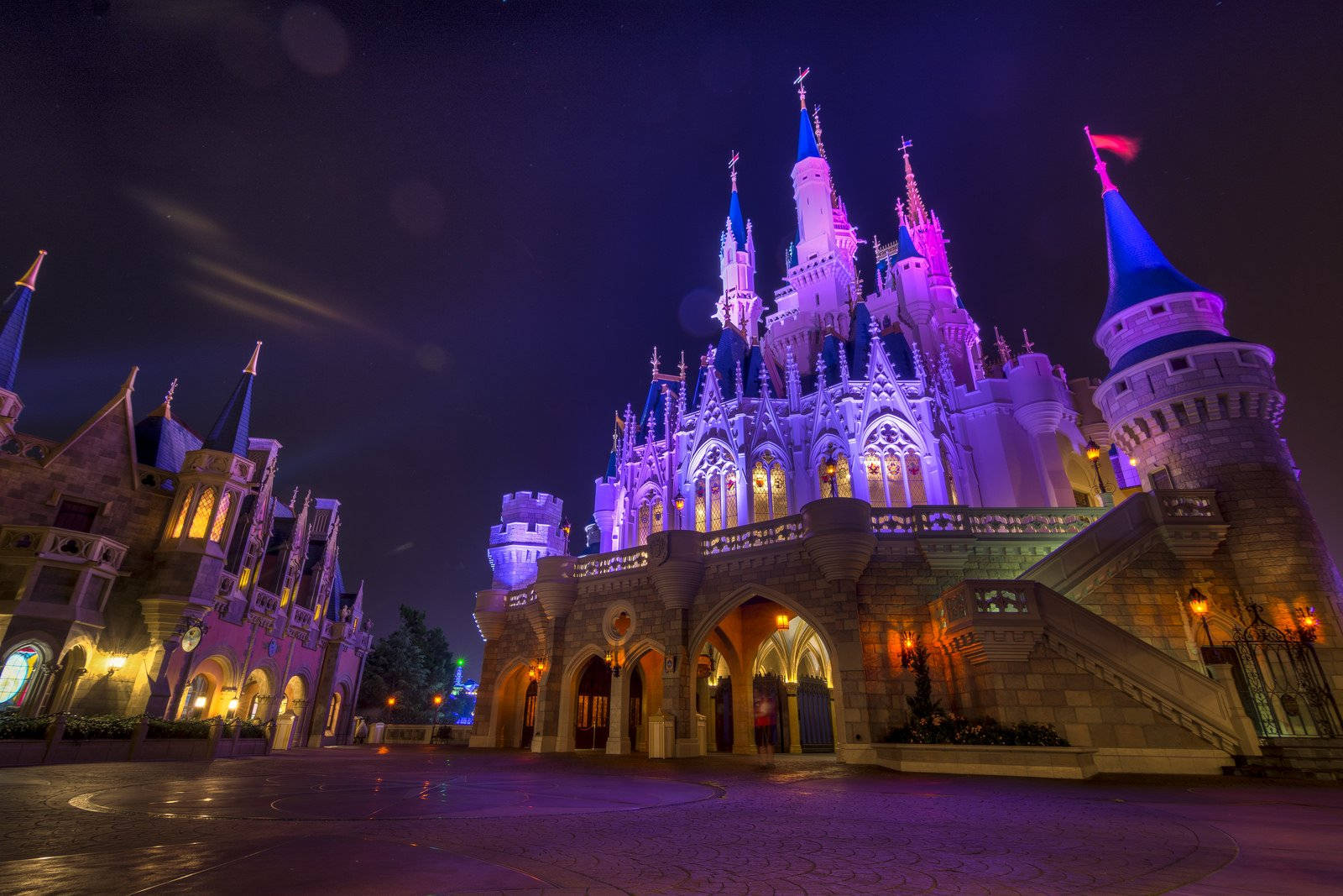 Universal Studios Castle On Blue Light Wallpaper