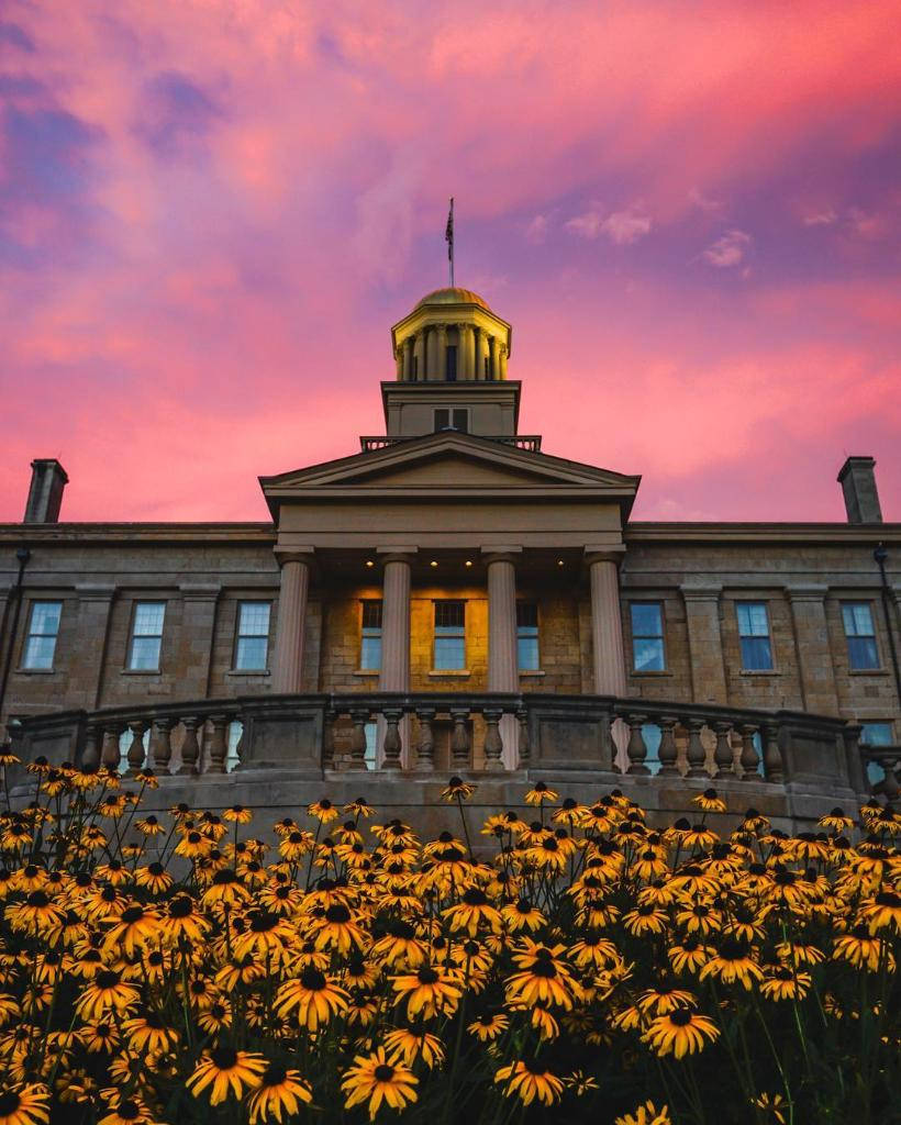 University Of Iowa Old Capitol Museum Wallpaper