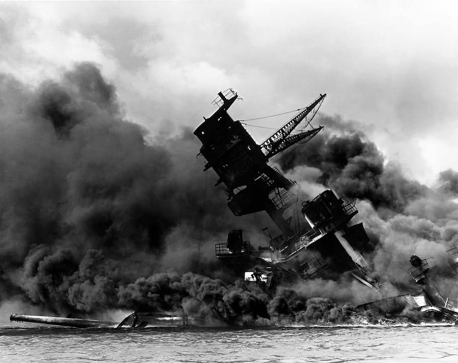 Uss Arizona Sunk On Pearl Harbor Wallpaper