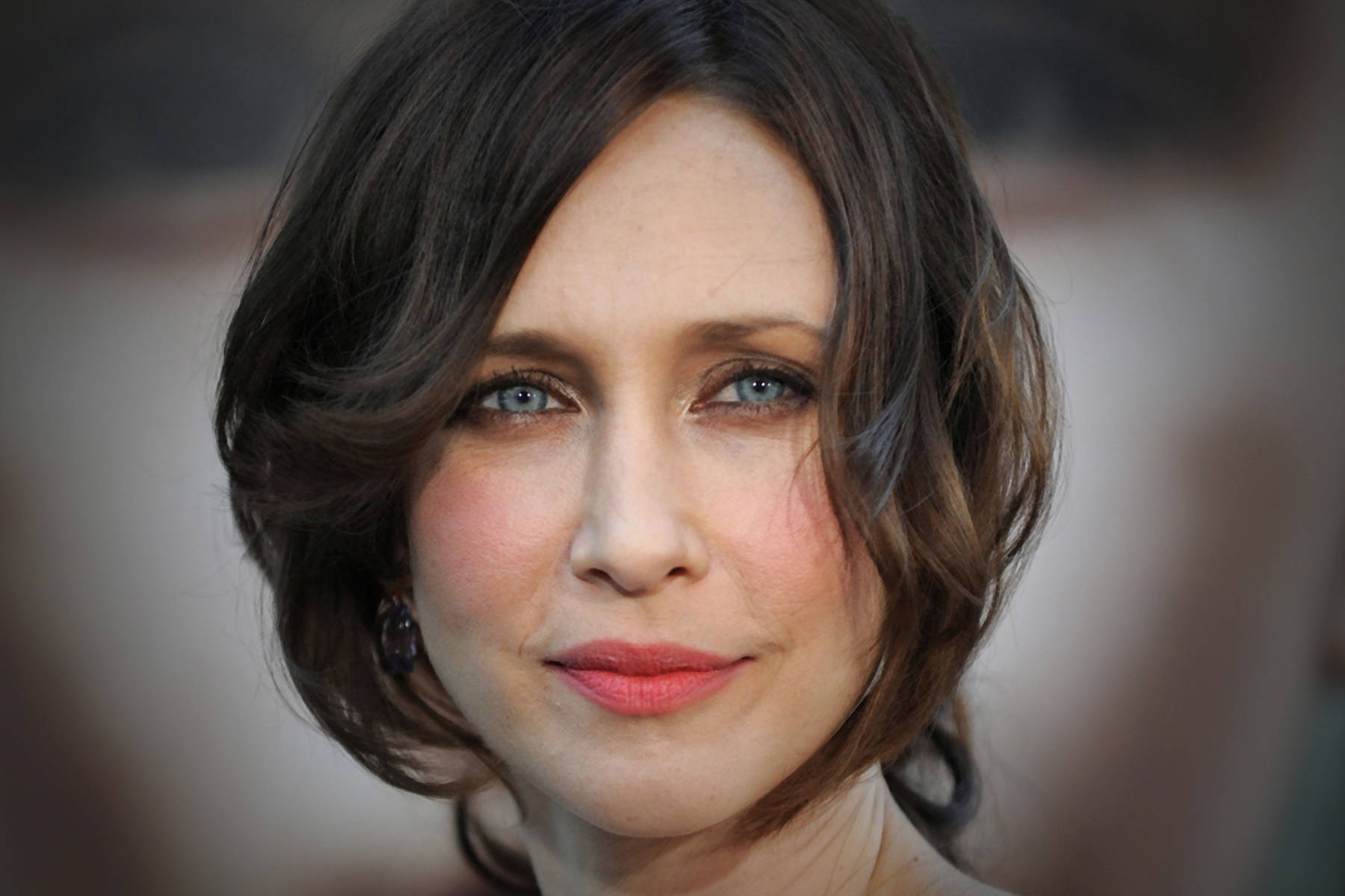 Vera Farmiga Professional Photography Wallpaper