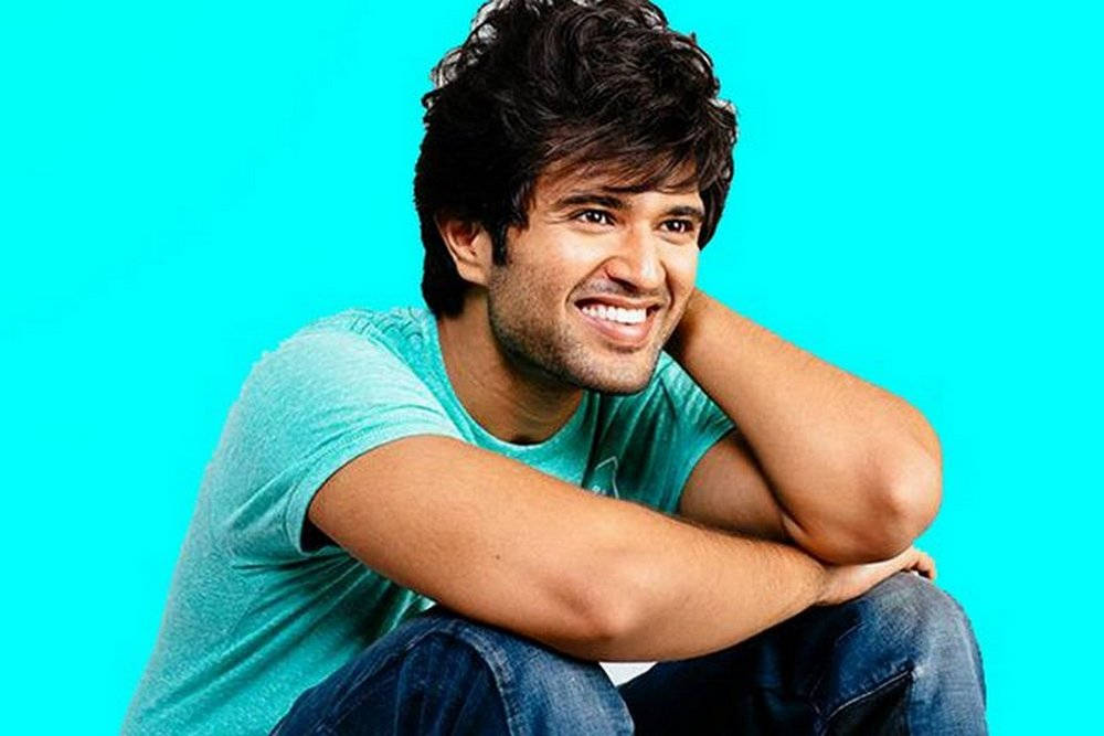 Vijay Deverakonda Cyan 4k Photo Wallpaper