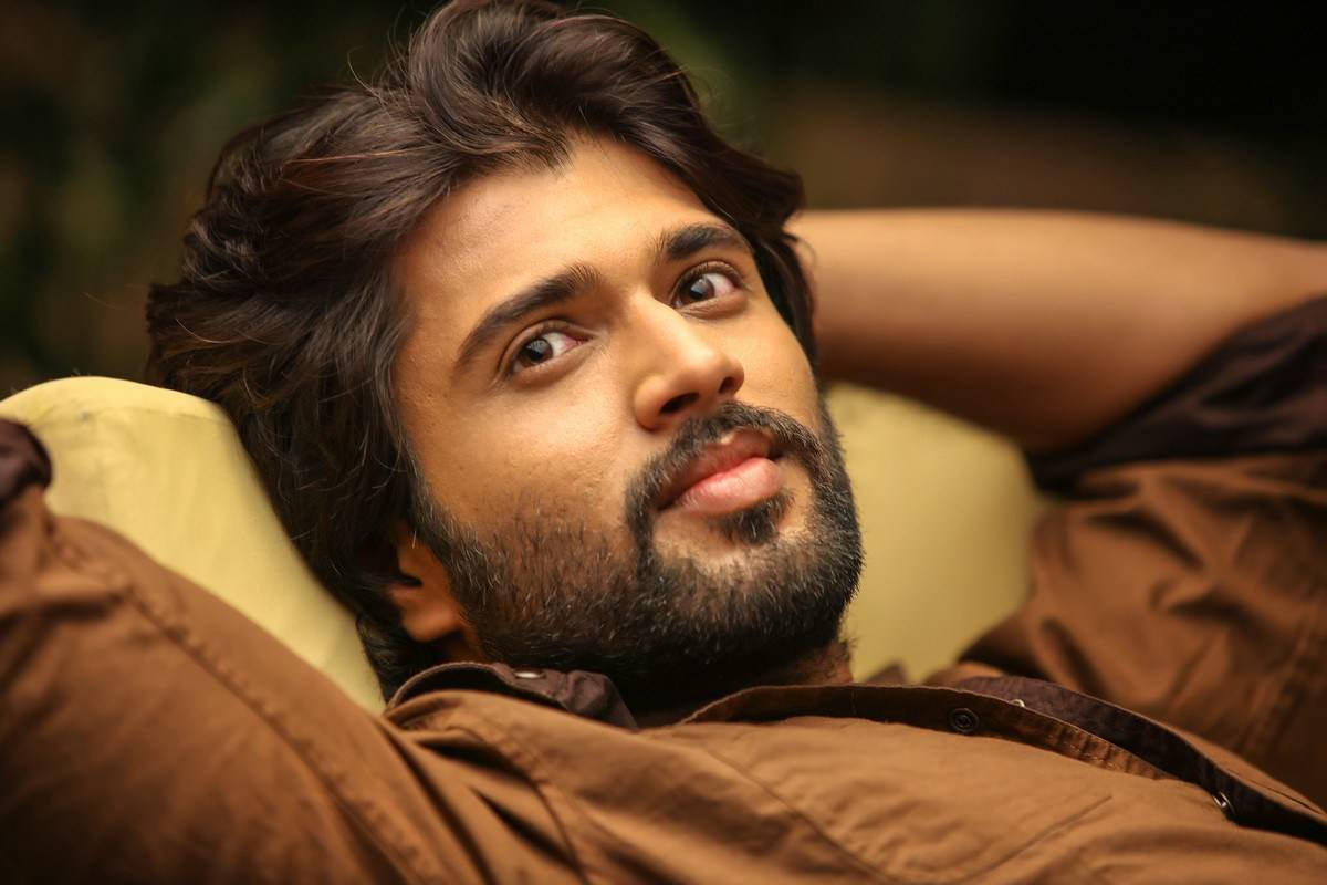 Vijay Deverakonda Lying Comfortably 4k Wallpaper