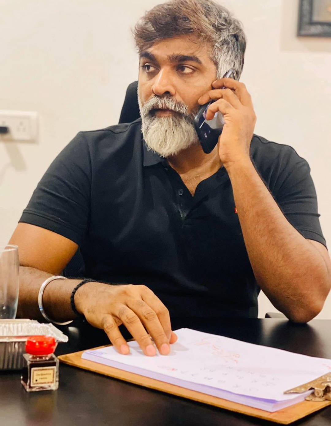 Vijay Sethupathi In A Phone Call Hd Wallpaper