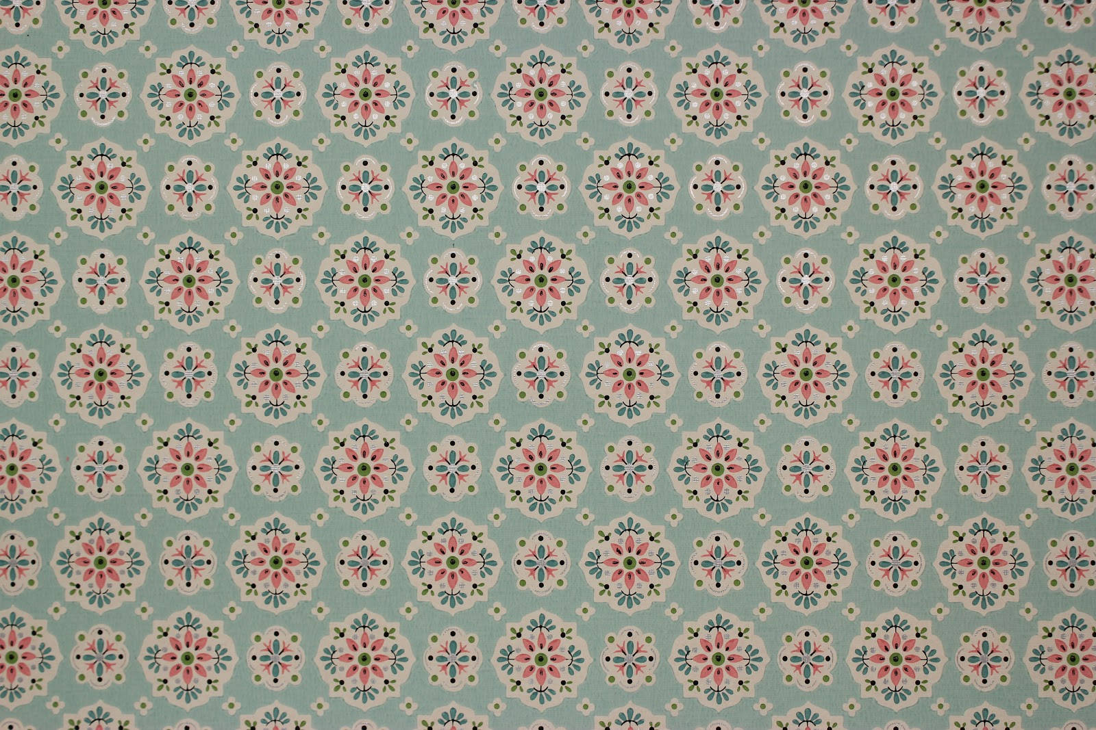 Vintage Aesthetic Floral Pattern Wallpaper