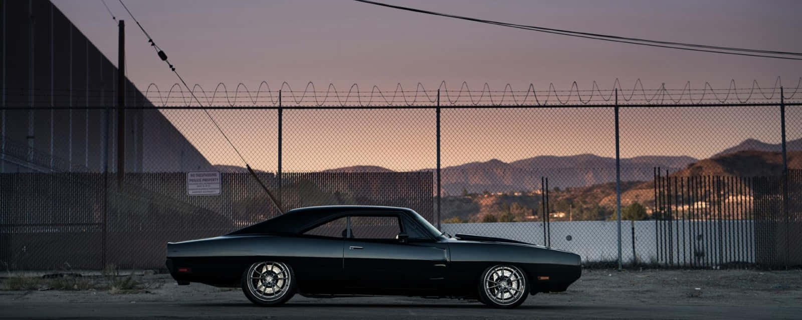 Vintage Muscle Carat Dusk Wallpaper