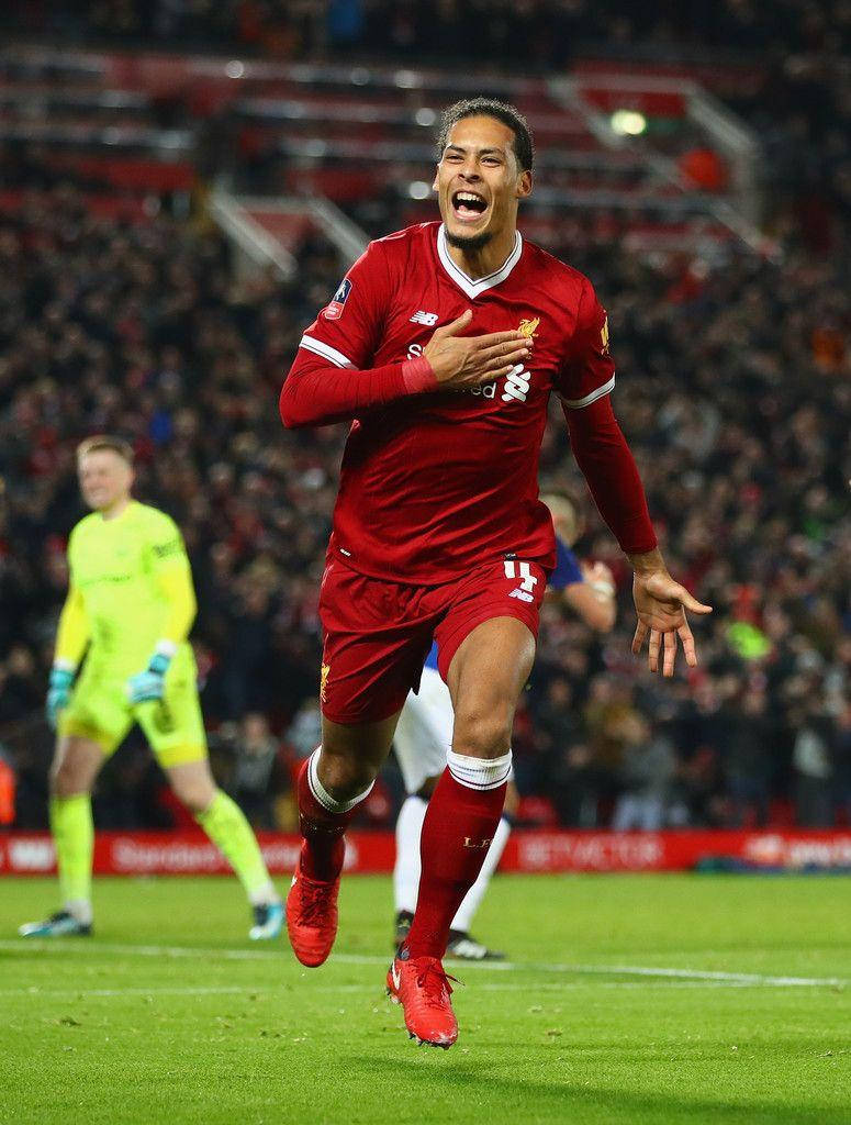 Virgil Van Dijk Jogging Wallpaper