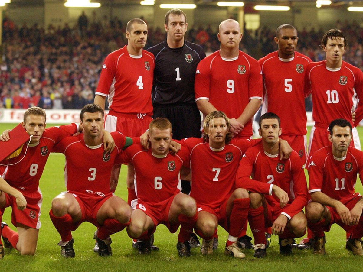 Wales National Football Team Mirror Article Wallpaper