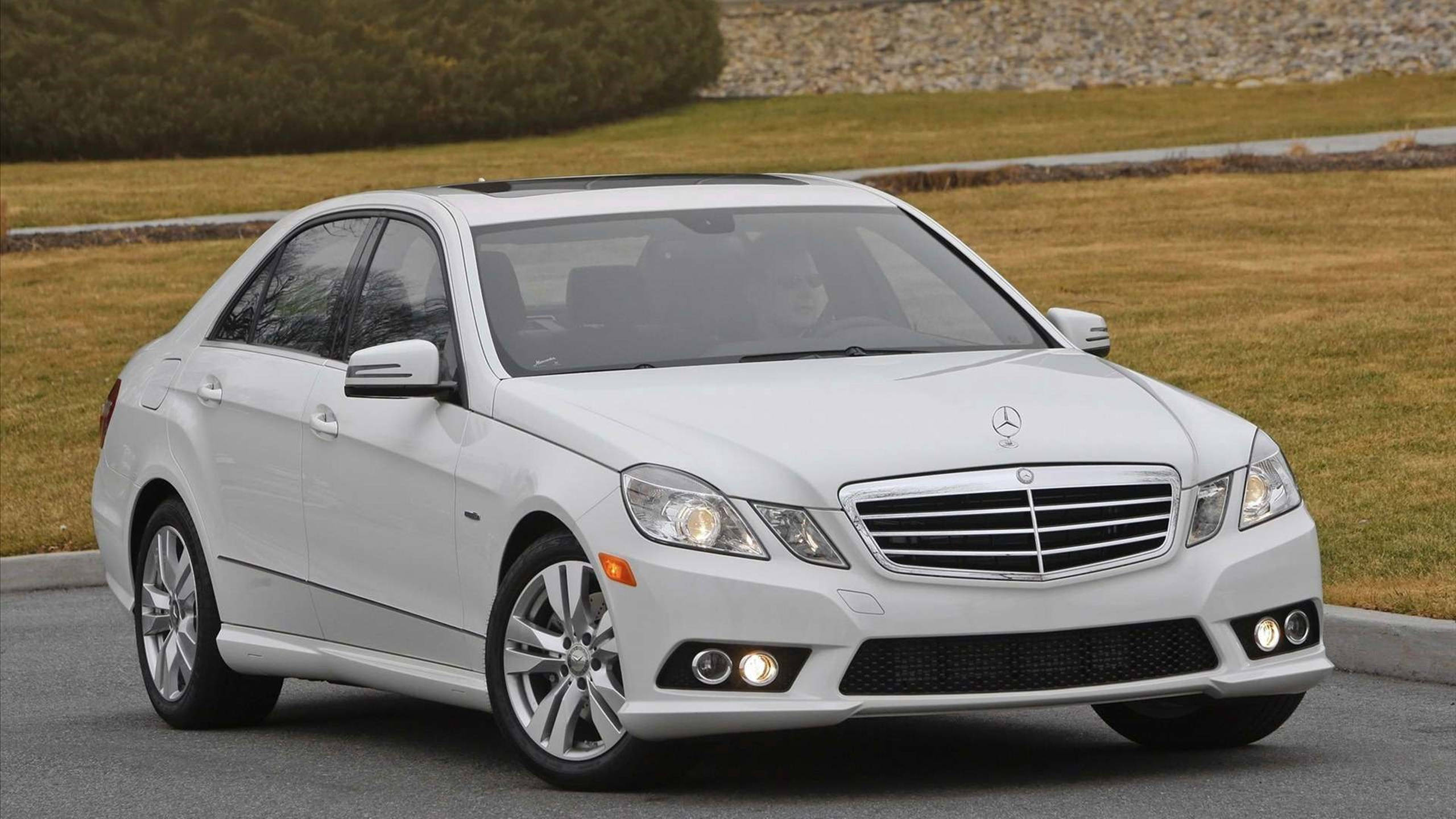 White Mercedes-benz Sedan Car Hd Wallpaper