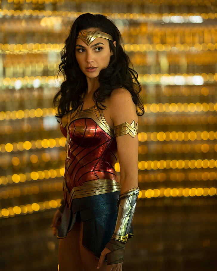 Wonder Woman Actress Gal Gadot Wallpaper
